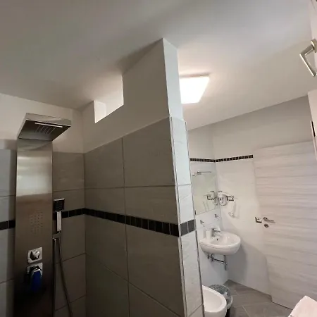 Hotel Rosy 2*