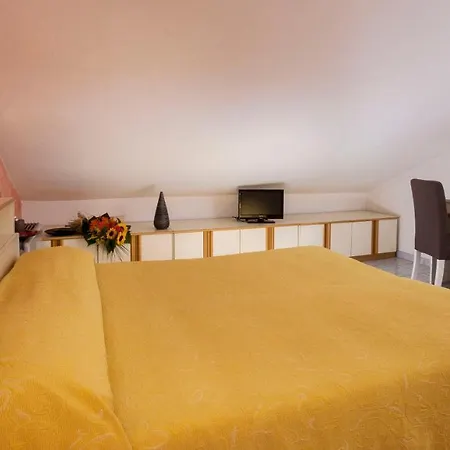 Hotel Hotel Locanda Rosy