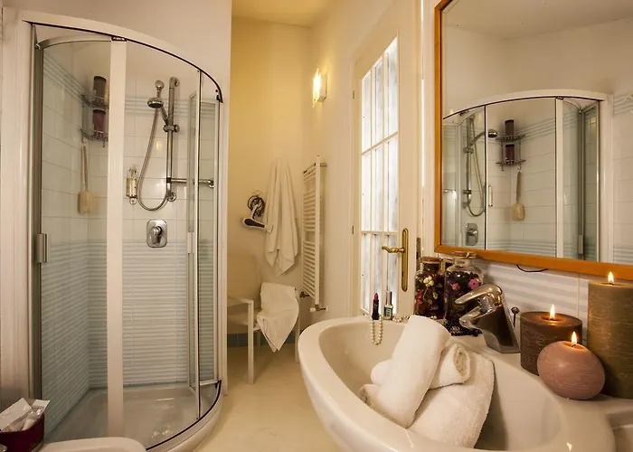 Hotel Locanda Rosy 2*