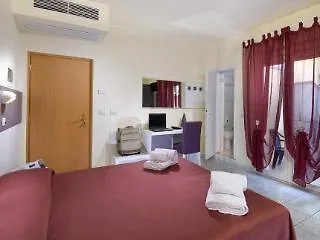 Hotel Locanda Rosy 2*