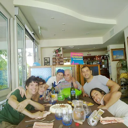 Hotel Rosy 2*