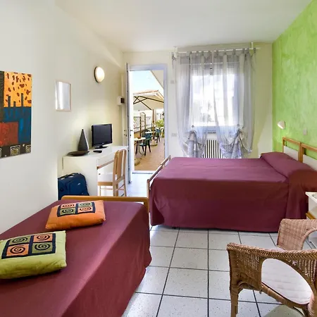 Hotell Rosy 2*
