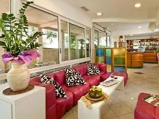 Rosy Hotel